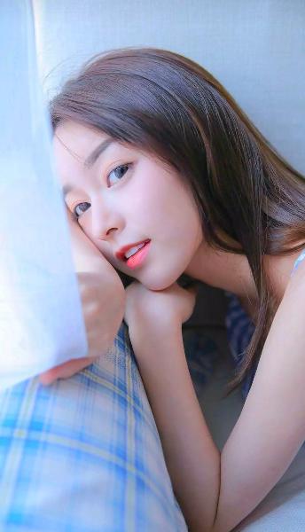 少萝吃萝卜视频